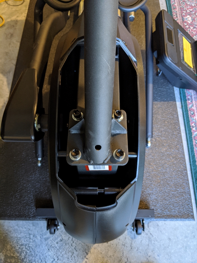 E95 Step 1-3 11 Insert and hand-tighten other three bolt assemblies.jpg