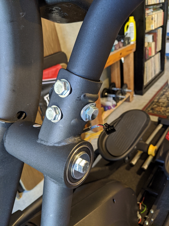 E95 Step 3-1 04 Insert Swig Arm, then three bolt assemblies (curved from side).jpg