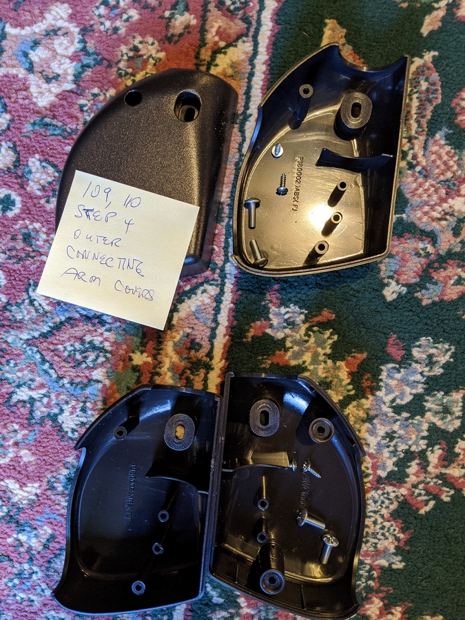E95 Step 4-04 01 Two outer Connecting Arm Covers (109 & 110), with four Sheets (142) and four Machines (139) [error in manual].jpg