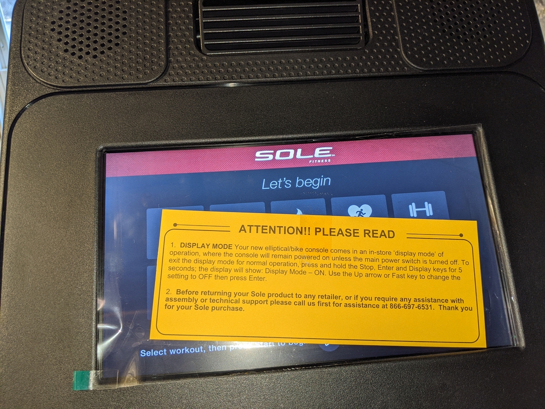 E95 Step 4-11 04 Read the notice and remove the clean-adhesive screen protector.jpg
