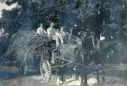 IMG_0005e The hay load.jpg