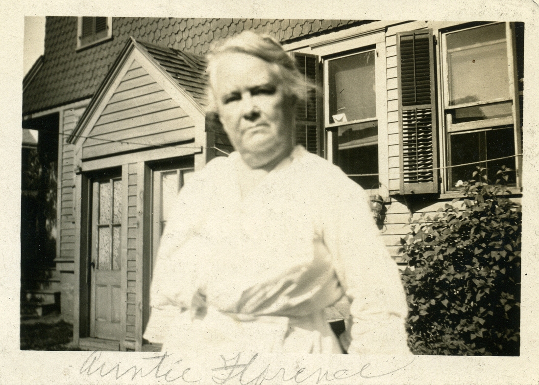 1930~ Aunt Florence.jpg