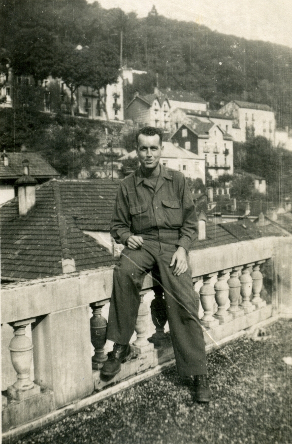 1944-10 1 Harry in France.jpg