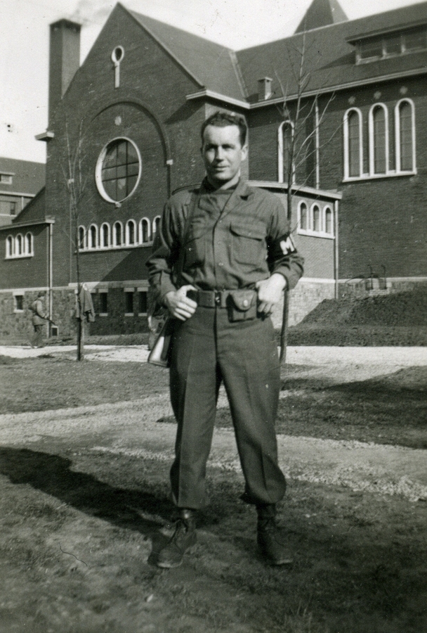 1945-01 1 Harry in Namur~ Belgium.jpg