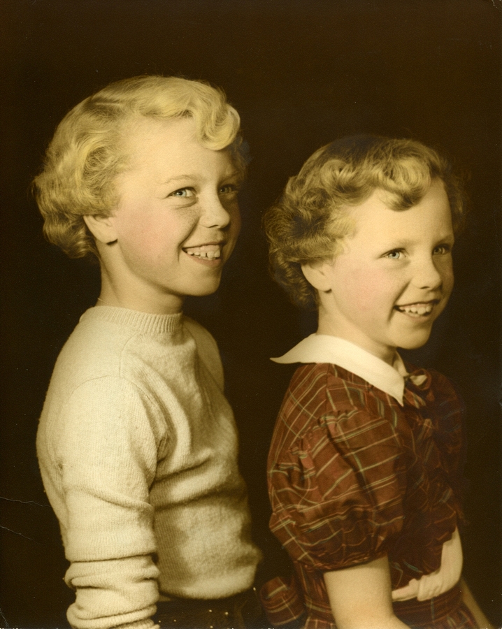 1950-02~ Carol & Ellen in Ft Lauderdale.jpg