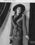 1940~ Mary Razee, as a model.jpg