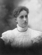 1900~ Edith May Blakeslee.jpg