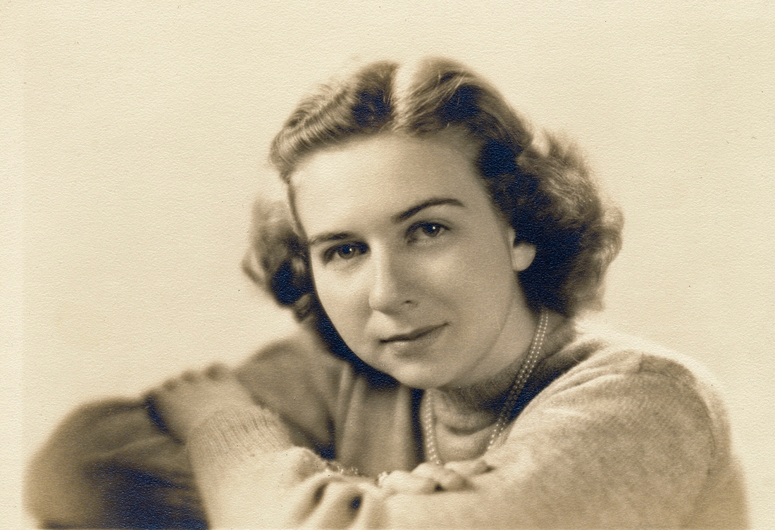 1940 x Jean Adams, Lasell Jr College graduation.jpg