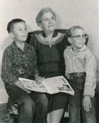 1957 1 Bess Frisbie & her grandsons, Alan & Paul (ages 10 & 8).jpg