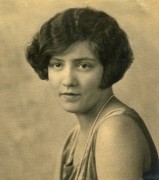 1927~ Betty Frisbie.jpg