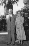 1959~ Walt & Bess Frisbie.jpg