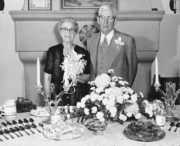 1960-10-29 Bess & Walt Frisbie, 60th anniversary.jpg
