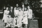 1947-06-22 (f) M Alexander Beach, Jack Perry; (m) Jane & Hilliard Matthews, Charlotte 'Chalky' Lacey, Doris Perry, Diane; (r) Dick Mankey, Ped Perry, Pete.jpg