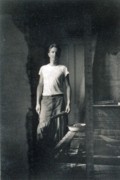 1947-07 5 Pete in bedroom.jpg