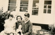 1950-08-05 4 Pete Jr, Diane, Jane, Dan & Pete Sr.jpg
