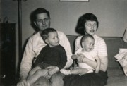 1950-12-23 2 Pete Sr, Pete Jr, Dan & Diane Matthews.jpg