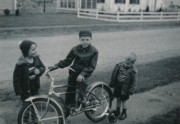 1953-05-03 4 Pete Jr, Skipper Connors & his new bike, Dan.jpg