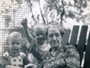 1953-09~ 1 Dan, Pete Jr & Liz (GG).jpg