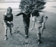 1955-06-13 0 Bob & Skipper Connor, Kevin Clark; Peanut Hunt (HBD Pete Jr).jpg