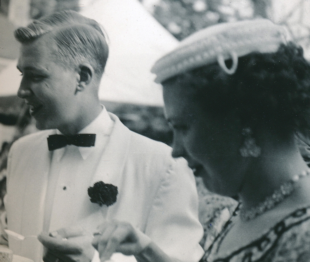 1955-06-18 6 Bob & Beverly Jeffrey.jpg