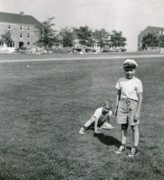 1955-08 18 Dan & Pete Jr; Colby Jr College Campus, New London NH.jpg