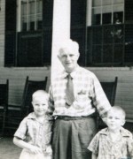 1955-08 21 Pete Jr, Hilliard & Dan.jpg