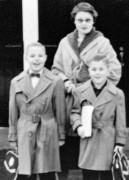 1956-12-25 1 Pete Jr, Diane & Dan, Wellesley.jpg