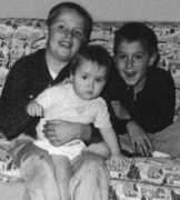 1957-09 6 Pete Jr, Andrea & Dan.jpg