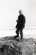 1958-03-30 3 PD on rock at low tide, Palm Sunday, Nauset Light Beach, Cape Cod.jpg