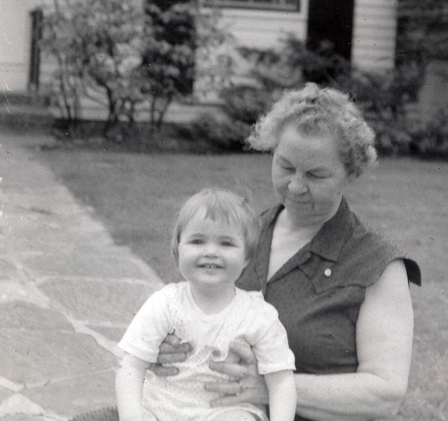 1958-06 2 Andrea & Doris, 5 Alden Rd, Wellesley.jpg