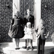1959-11~ 2 Bonny, 'Candy' Anne, Chips & Duke Paulsen; Bethesda MD.jpg