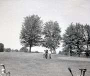 1960-08 13 Pete & the boys, Dustin Golf Club, near Henneker NH.jpg