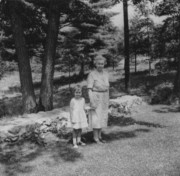 1961-08-01~ 3 Andrea & Doris, 26 Driftwood Ln, Weston MA.jpg
