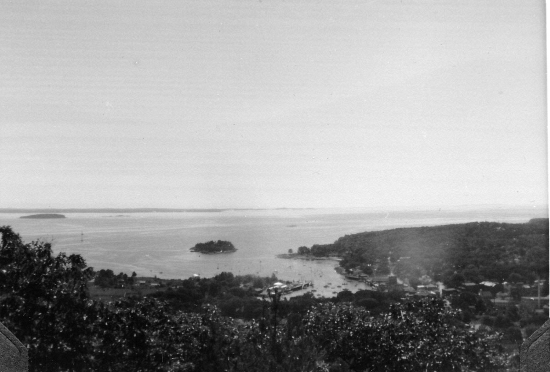 1963-08 22 Camden Harbor & islands from Mt Battie, Camden ME.jpg