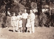 1933~ Pete, Geneth, Til, Hilliard, Jane & Sam.jpg
