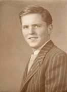 1939~ Pete at Bayside High, Queens, NYC.jpg