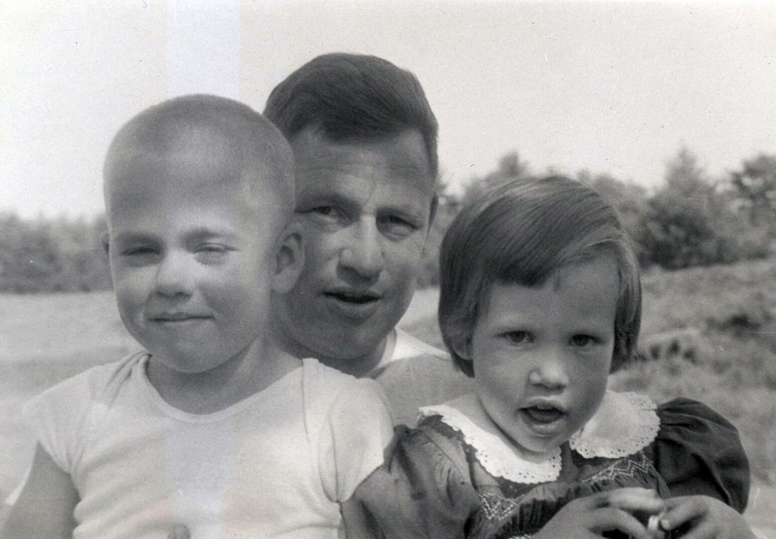 1957-05-30 05 Carl, Jack & Judy, Sudbury MA.jpg