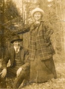 1915-04-04 1 Ped & Doris, the day they met, Easter, New Haven CT.jpg