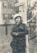 1915-04-04 2 Doris Woodbury, the day she met Ped, Easter, New Haven CT.jpg