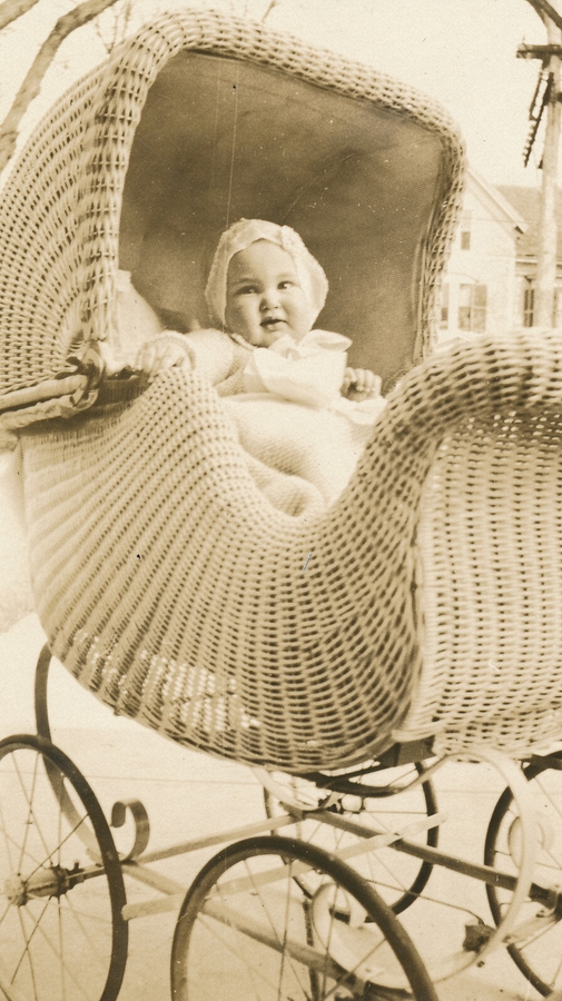 1924-05 Diane (14.5 months).jpg