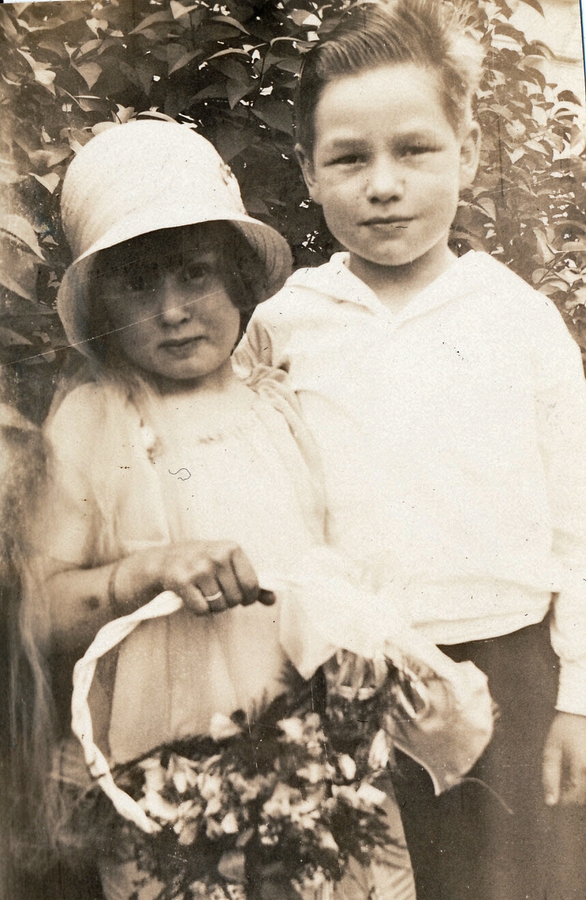 1929-06~ 3 Diane & Jack.jpg