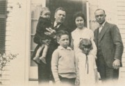 1930~ (f) Jack & Diane; (r) Lloyd & Lee Woodbury, Doris, Alwyn Woodbury; South Weymouth MA.jpg