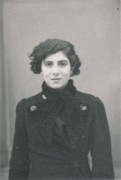1936-12-29 Emily Genlin, Diane's French pen pal.jpg