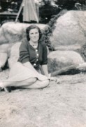 1940-09-02~ 7 Ann Power, Labor Day Weekend, Lake Onway NH.jpg