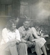 1943 4 Diane, SSgt Jack & Liz.jpg