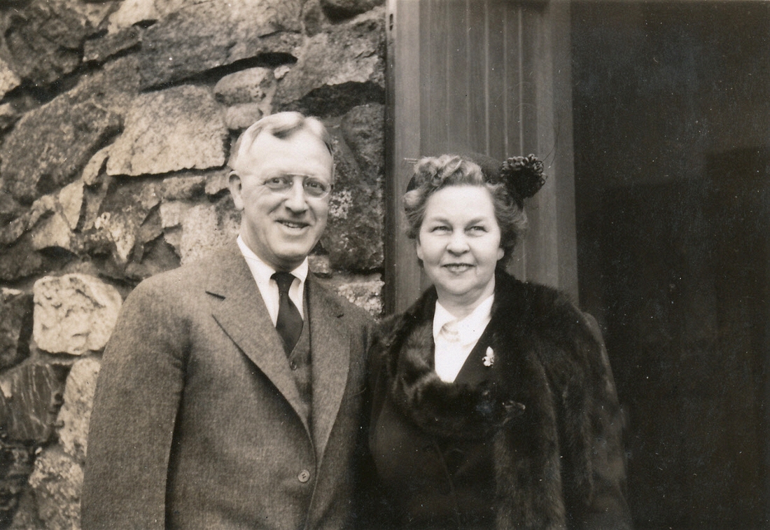 1951-03-31 Ped & Doris, Jean Dennett's wedding, Sharon MA.jpg