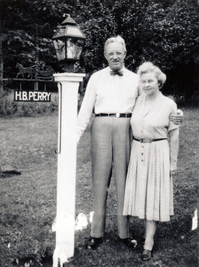 1954-08-01 3 (HBD Gram!) HBP & Doris.jpg
