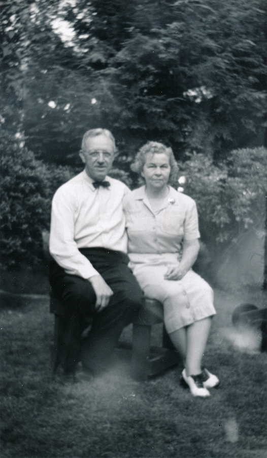 1956-08-01 1 Ped & Doris [HBD!]; 5 Alden Rd, Wellesley.jpg