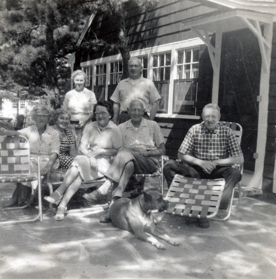 1958-08 A, Eva Hesslein, Doris, B, George Hesslein (seated), Ray Cavies~ & Ped; Dennisport MA.jpg