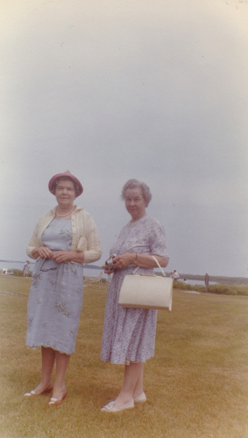 1963-09 2 Mrs Deford~ & Doris, Weekapaug Inn RI.jpg
